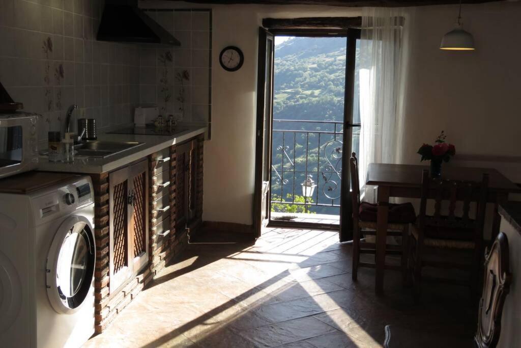 Casa La Solea. Vistas Al Pueblo Y La Sierra Villa Bubión Exteriör bild